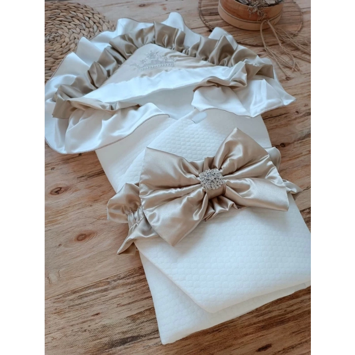 Yenidoğan Mehtap Lüks Kelebek Nakışlı Bebek Battaniyesi Kundak Vizon