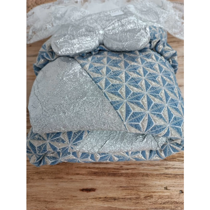 Yenidoğan Piramit Desenli Güpür İşlemeli Bebek Battaniyesi Kundak