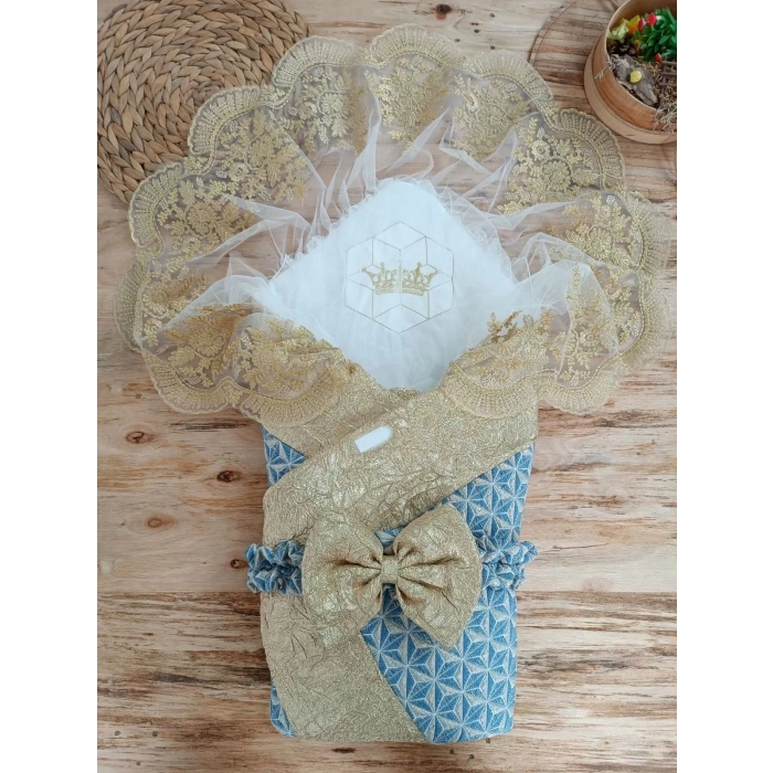 Yenidoğan Piramit Desenli Güpür İşlemeli Bebek Battaniyesi Kundak Gold