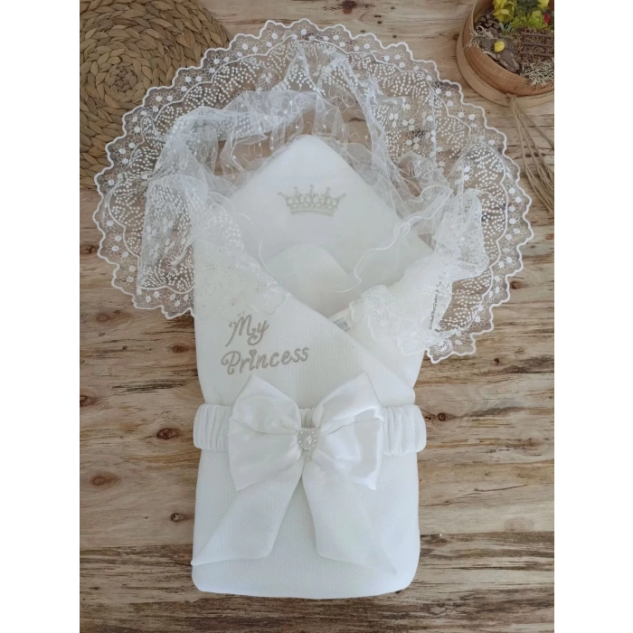 Yenidoğan Sahra Benim Prensesim Nakışlı Kundak Bebek Battaniyesi Ekru
