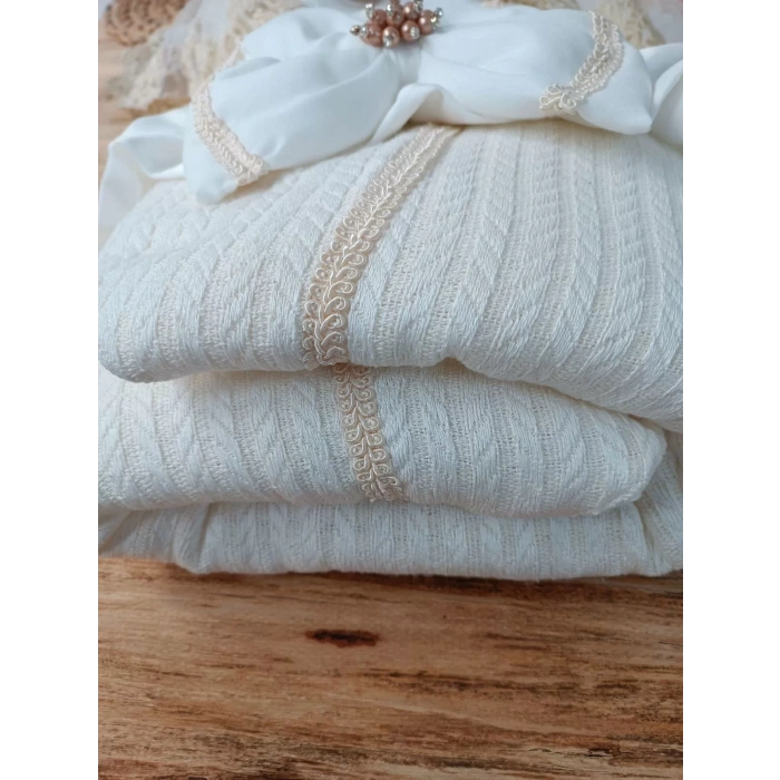 Yenidoğan Teriörgülü Trilüx Bebek Battaniyesi Kundak Ekru