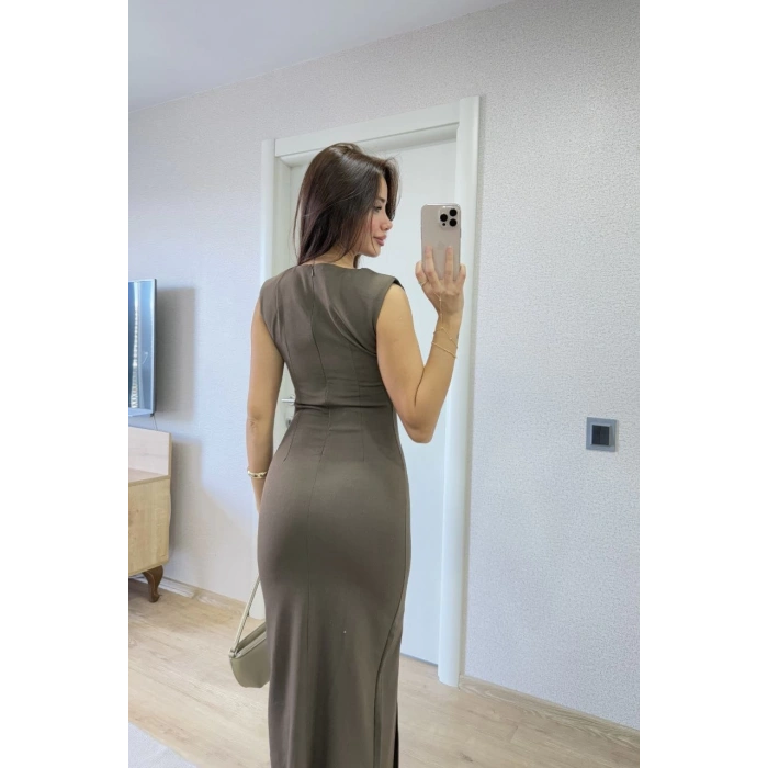 YIRTMAÇ DETAYLI SIRTLI KAPALI YANDAN DERİN YIRTMAÇ DETAYLI KOLSUZ ELBİSE - ANTRASİT