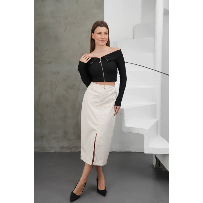 Yırtmaçlı uzun deri etek krem