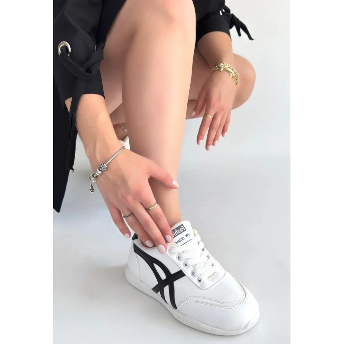 Zlay Beyaz Cilt Siyah Detaylı Bağcıklı Spor Ayakkabı