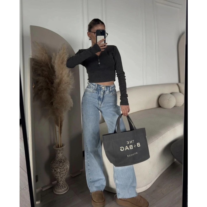 Düğme Detaylı Yıkamalı Crop