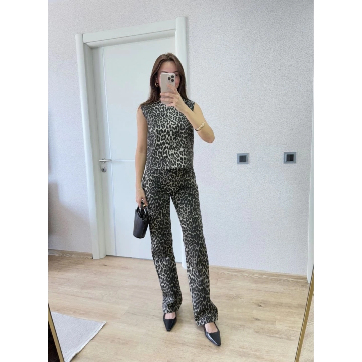 leopar desenli Düğmeli Bluzlu Pantolon İkili Takım -Leopar
