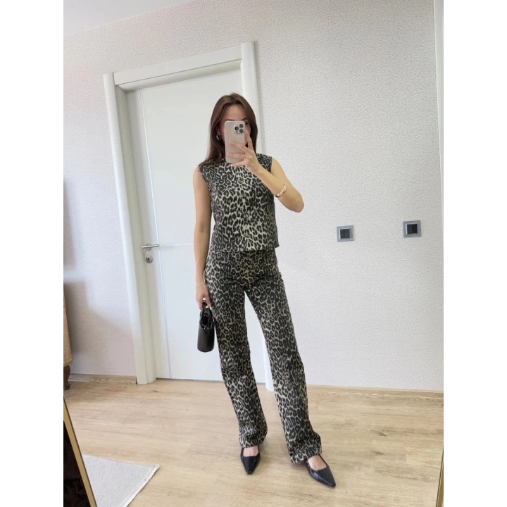 leopar desenli Düğmeli Bluzlu Pantolon İkili Takım -Leopar