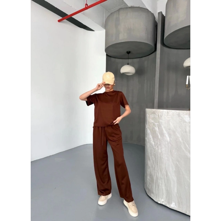 Osy Modal Yumuşak Dokulu Kumaş Kısa Kollu Bluz Rahat Pantalon ikili Takım- Kahverengi