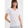 Slim Fit Dar Kesim V Yaka Ribana Basic Düz Kısa Kollu Beyaz Tişört