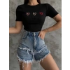Üçlü kalp nakışlı bluz