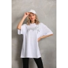 UNİSEX TAŞ DESENLİ OVERSİZE T-SHİRT - BEYAZ