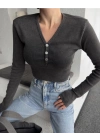 Düğme Detaylı Yıkamalı Crop