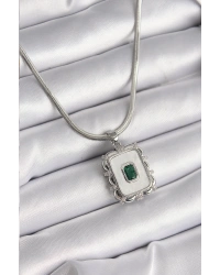 316L Çelik Gümüş Renk İtalyan Zincir Beyaz Sedefli Kare Portre Model Zümrüt Taş Detay Kadın Kolye