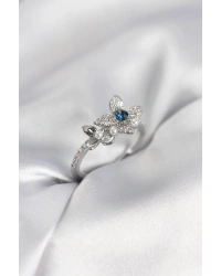 Gümüş Renk Çiçek Model Zirkon Taşlı Kadın Yüzük