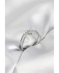 Gümüş Renk İncili Yıldız Model Zirkon Taşlı Kadın Yüzük