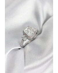 Gümüş Renk Kare Baget Zirkon Taşlı Tek Taş Model Kadın Yüzük