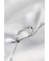 Gümüş Renk Minimal Kalp Model Zirkon Taşlı Pirinç Kadın Yüzük