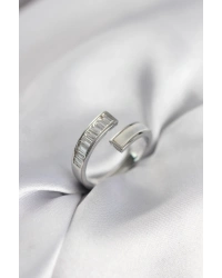 Gümüş Renk Sedefli Baget Zirkon Taşlı Kadın Yüzük