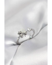 Gümüş Renk Yonca Model Sedefli Kadın Yüzük