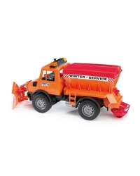 Mercedes Benz Unimog Kar Temizleyici Ve Tuzlayıcı