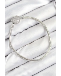 Pirinç Charm Zirkon Taşlı Kalp Model Gümüş Renk Kadın Bileklik