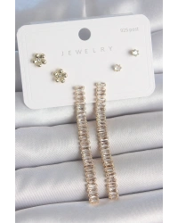 Pirinç Gold Renk Su Yolu Zirkon Taşlı Sallantı Model Çiçek Detay 925 Ayar Gümüş Çivi Kadın Küpe Seti