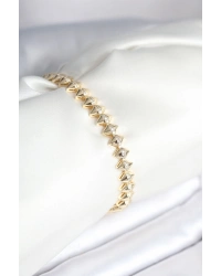 Pirinç Gold Renk Zirkon Taşlı Baklava Model Kadın Bileklik