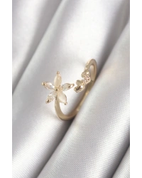 Pirinç Gold Renk Zirkon Taşlı Çiçek Model Kalp Detay Kadın Yüzük