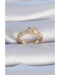 Pirinç Gold Renk Zirkon Taşlı Düğüm Model Kadın Yüzük