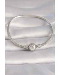 Pirinç Gümüş Renk İşleme Detay Charm Model Kadın Bileklik