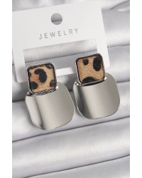 Pirinç Gümüş Renk Kare Plaka Leopar Desenli Kadın Küpe