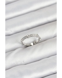 Pirinç Gümüş Renk Kemik Model Zirkon Taşlı Kadın Yüzük