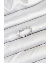 Pirinç Gümüş Renk Minimal Yonca Detaylı Kadın Yüzük