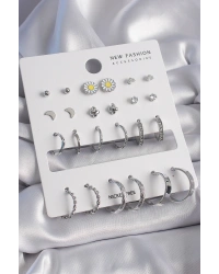 Pirinç Gümüş Renk Papatya Detaylı 12 Çiftli Kadın Küpe Seti