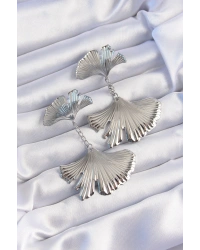 Pirinç Gümüş Renk Tırtıklı Yaprak Model Sallantılı Küpe