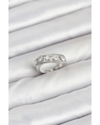 Pirinç Gümüş Renk Zirkon Taşlı Kadın Yüzük