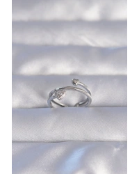 Pirinç Gümüş Renk Zirkon Taşlı Kalpli Model Ayarlanabilir Yüzük