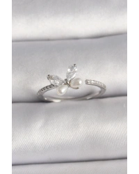 Pirinç Gümüş Renk Zirkon Taşlı Kelebek Model İnci Detaylı Ayarlanabilir Yüzük