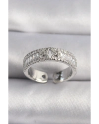 Pirinç Gümüş Renk Zirkon Taşlı Yıldız İşleme VIP Seri Kadın Yüzük