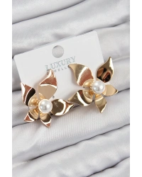 Pirinç İnci Detaylı Çiçek Model Gold Renk Kadın Küpe