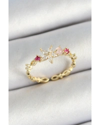 Pirinç Papatya Figürlü Zirkon Taşlı Gold Renk Ayarlanabilir Kadın Yüzük