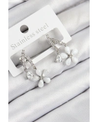 Pirinç Zirkon Taşlı Papatya Model Gümüş Renk Kadın Küpe