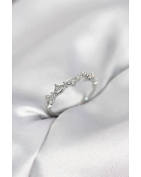 Zirkon Taşlı Pirinç Gümüş Renk Kadın Yüzük