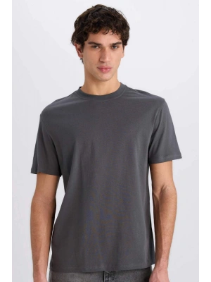 %100 Pamuk New Regular Fit Bisiklet Yaka Basic Düz Kısa Kollu Tişört