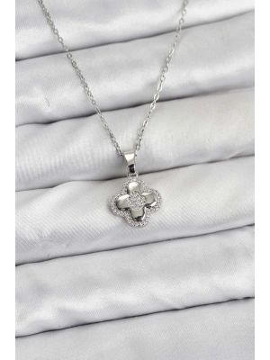 316L Çelik Zincir Gümüş Renk Zirkon Taşlı Yonca Model Kadın Kolye