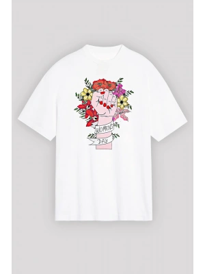8 Mart Dünya Kadınlar Günü İçin Özel Baskılı T-shirt - Beyaz