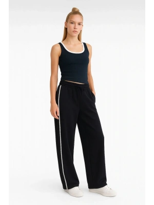 Barrel Fit Beli Bağcıklı Geniş Paça Eşofman Altı