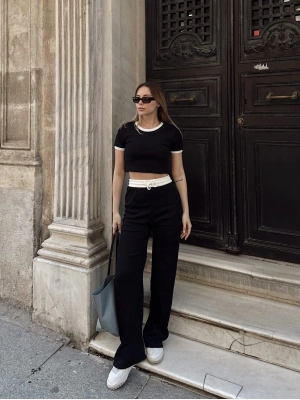 Crop pantolon biyeli takım siyah