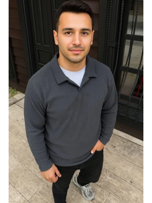 Erkek Fitilli Polar Sweatshirt – Düğmesiz Polo Yaka, Oversize Rahat Kalıp, Kalın Polar Kumaş, Kışlık ve Baharlık Şık Günlük Üst - Füme