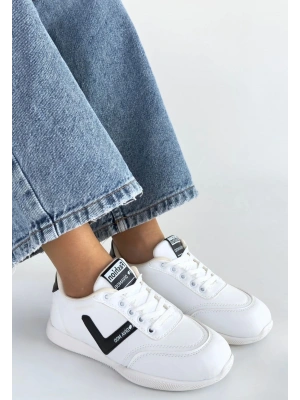 Jowen Beyaz Cilt Siyah Detaylı Bağcıklı Spor Ayakkabı